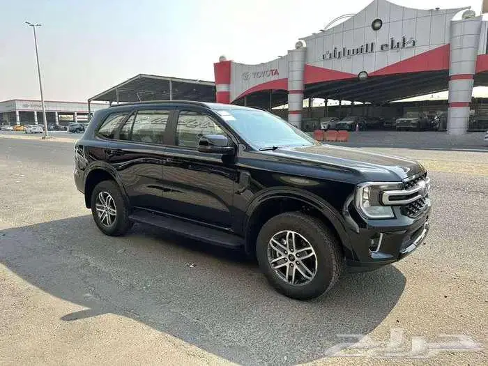 فورد ايفرست موديل 2025 XLS دبل دفع رباعي أصفار 4