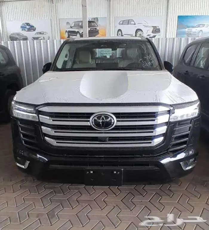 أسود L4 أقل سعر 321000 سعودي بنزين 0