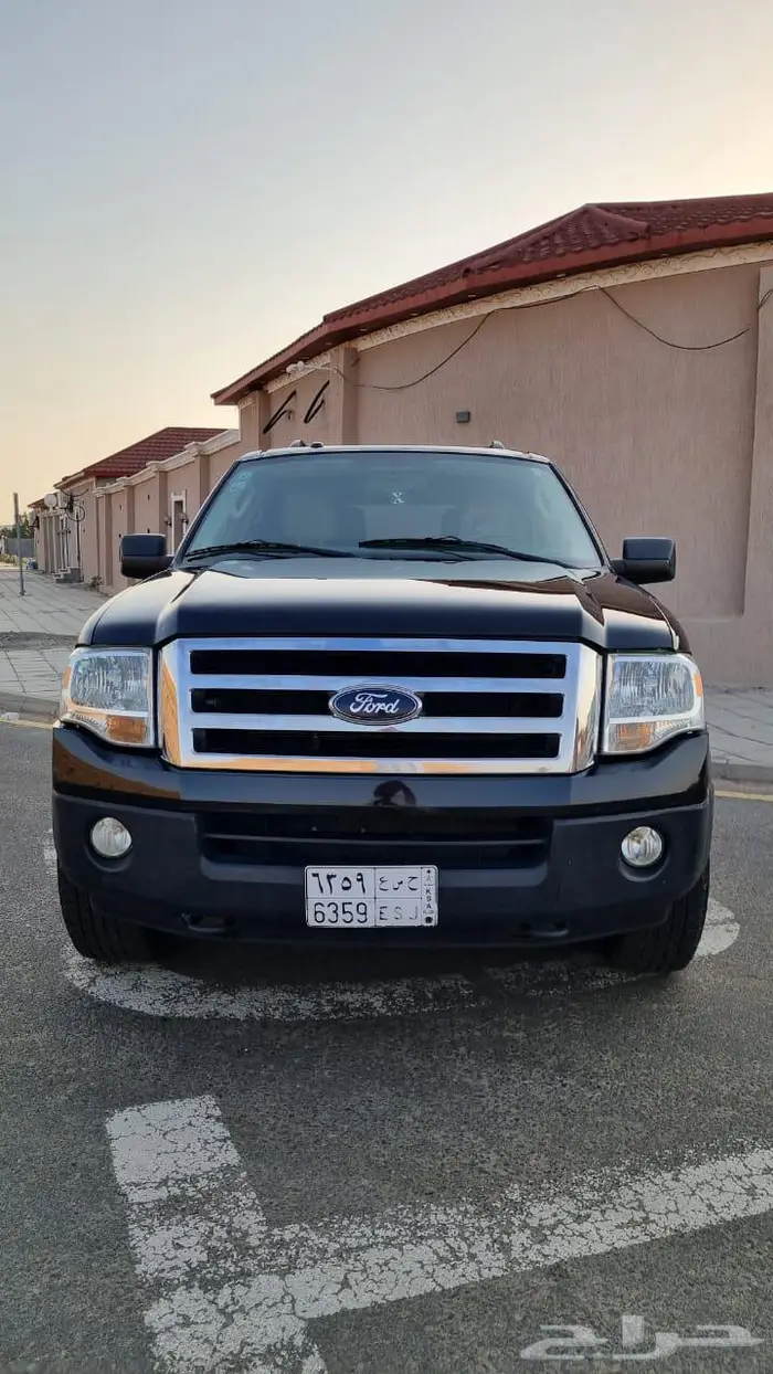 فورد اكسبديشن موديل 2014 بحالة ممتازه 16