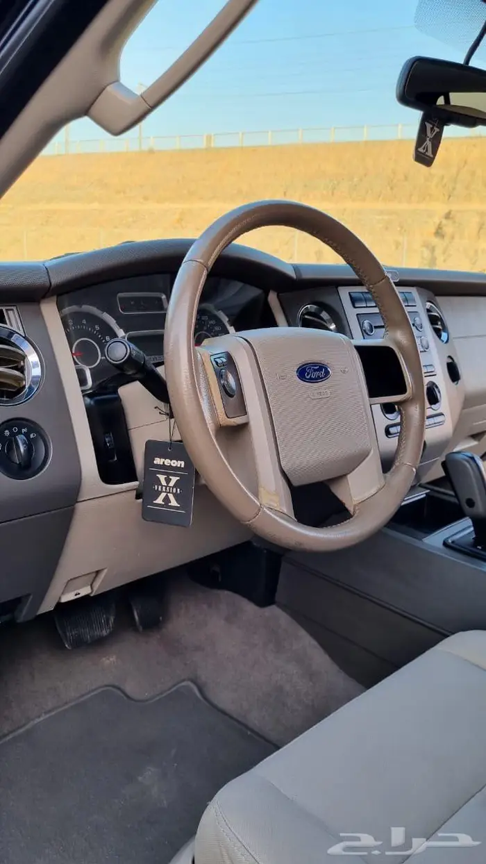فورد اكسبديشن موديل 2014 بحالة ممتازه 14