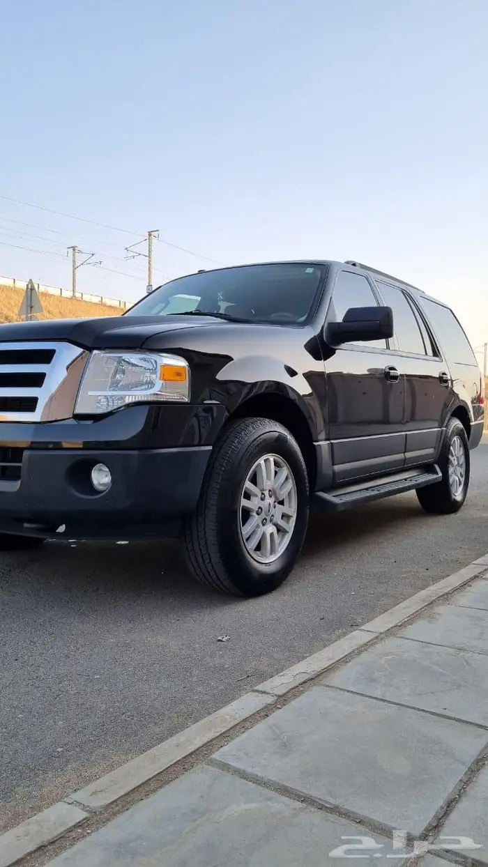 فورد اكسبديشن موديل 2014 بحالة ممتازه 11