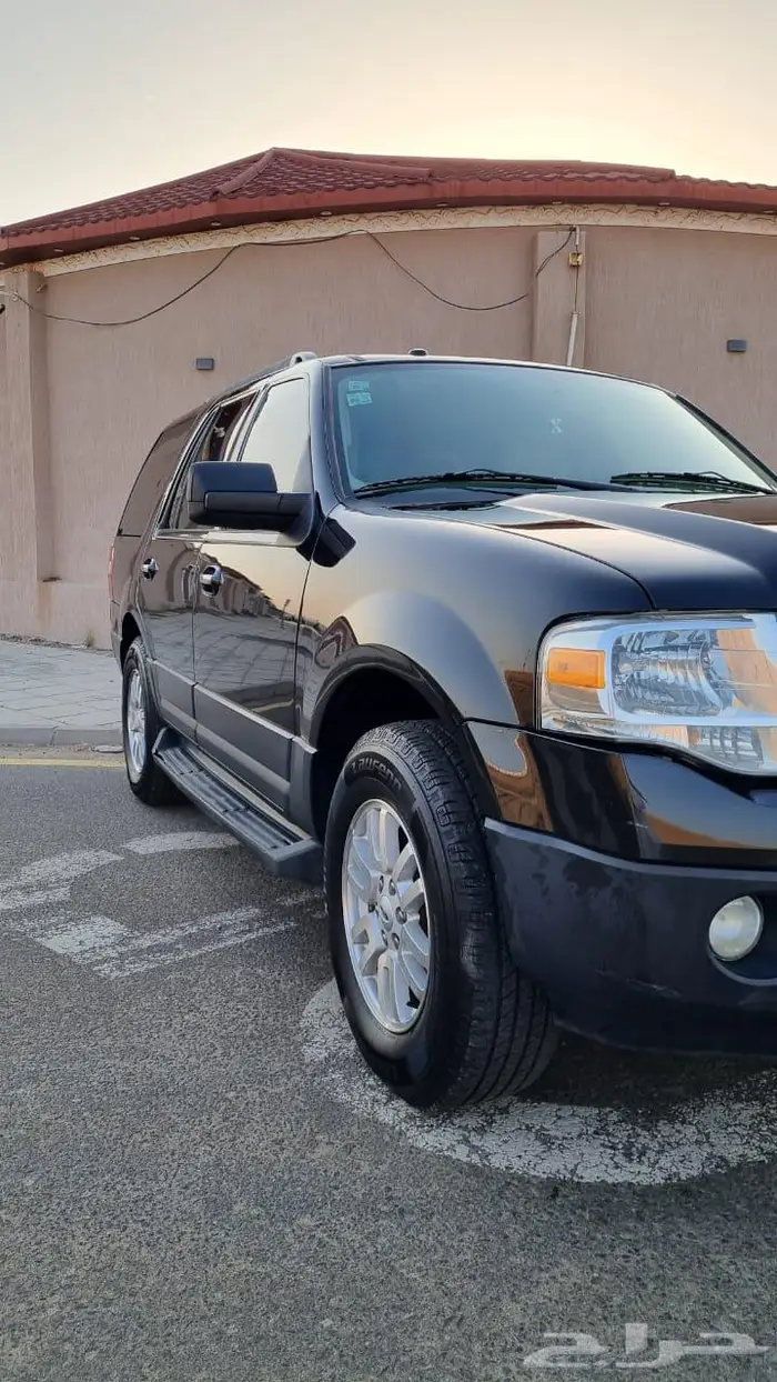 فورد اكسبديشن موديل 2014 بحالة ممتازه 12