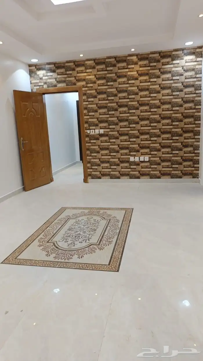 دور ارضي للايجار السنوي حي السديري 7