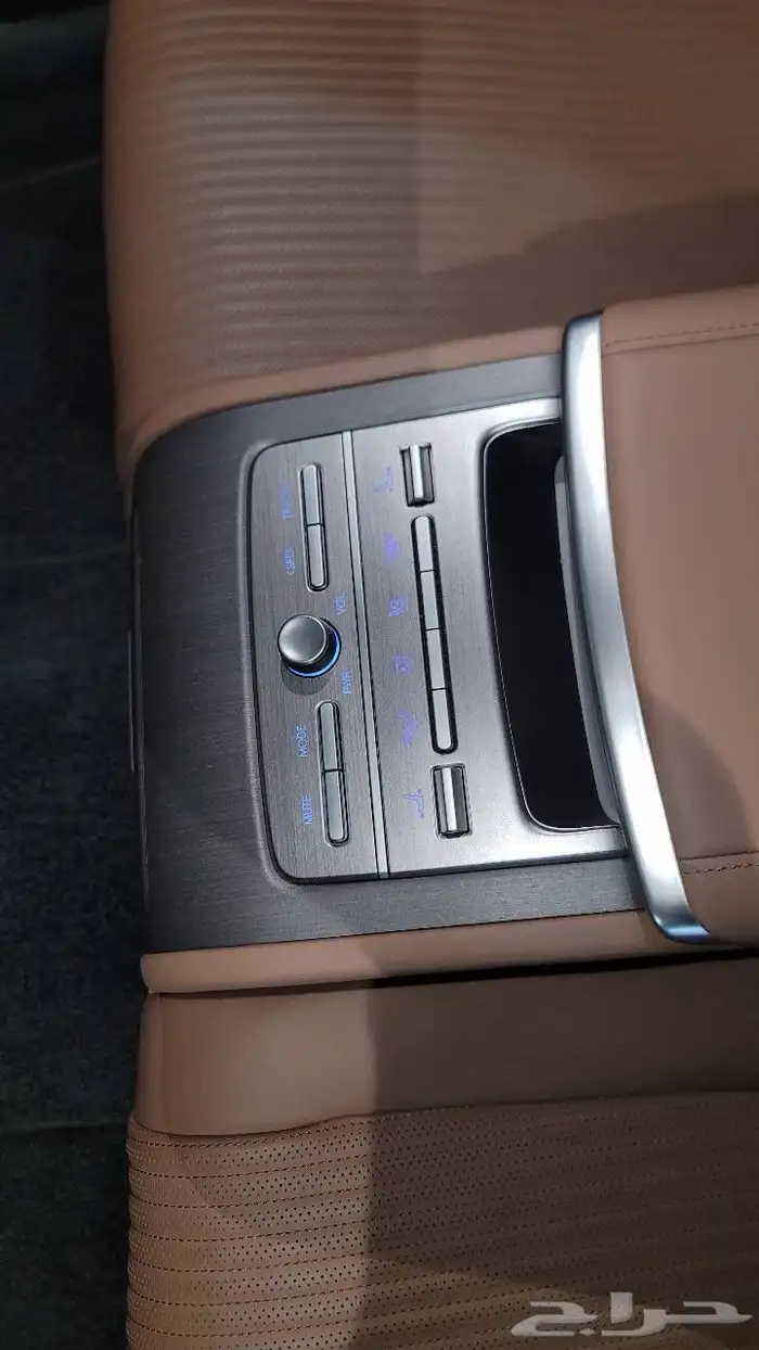 أزيرا كاليجرافي - 2023 - بنزين - 3.5cc وارد كوريا 28