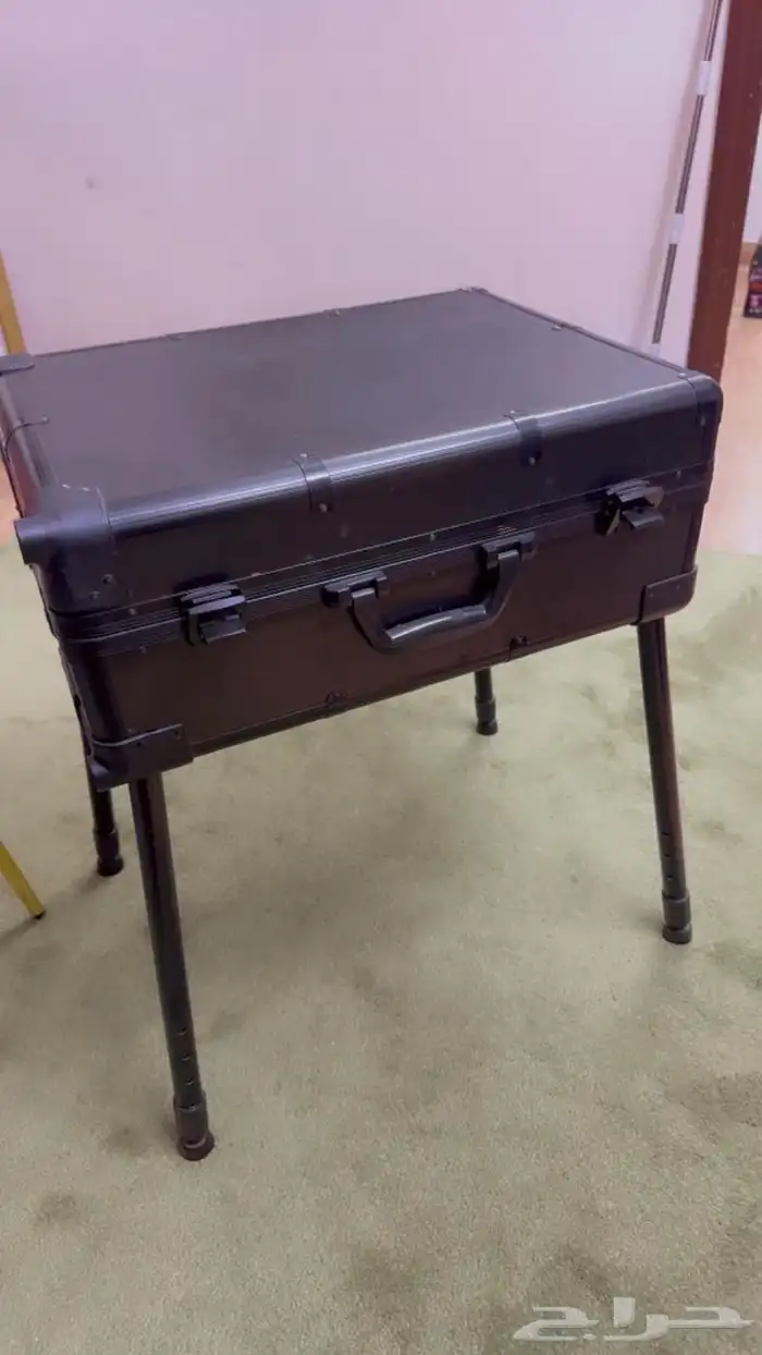 شنطة مكياج جديده جدا وبلوتوث اضاءه اصفر وابيض 0