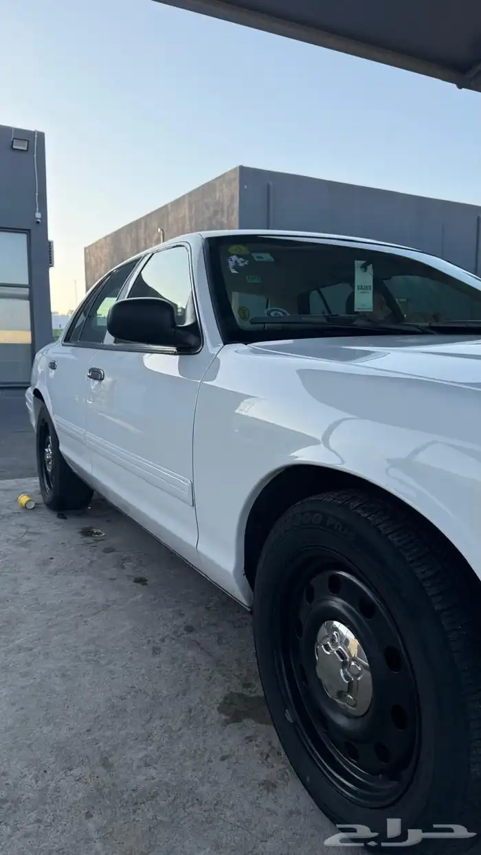 فورد بوليسي للبيع 2010 7