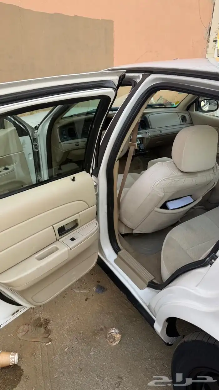 فورد بوليسي للبيع 2010 0