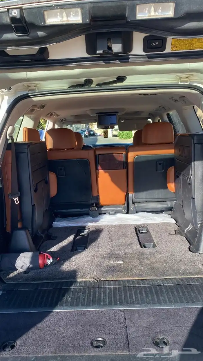 جيب لكزس 2011 فل كامل 8