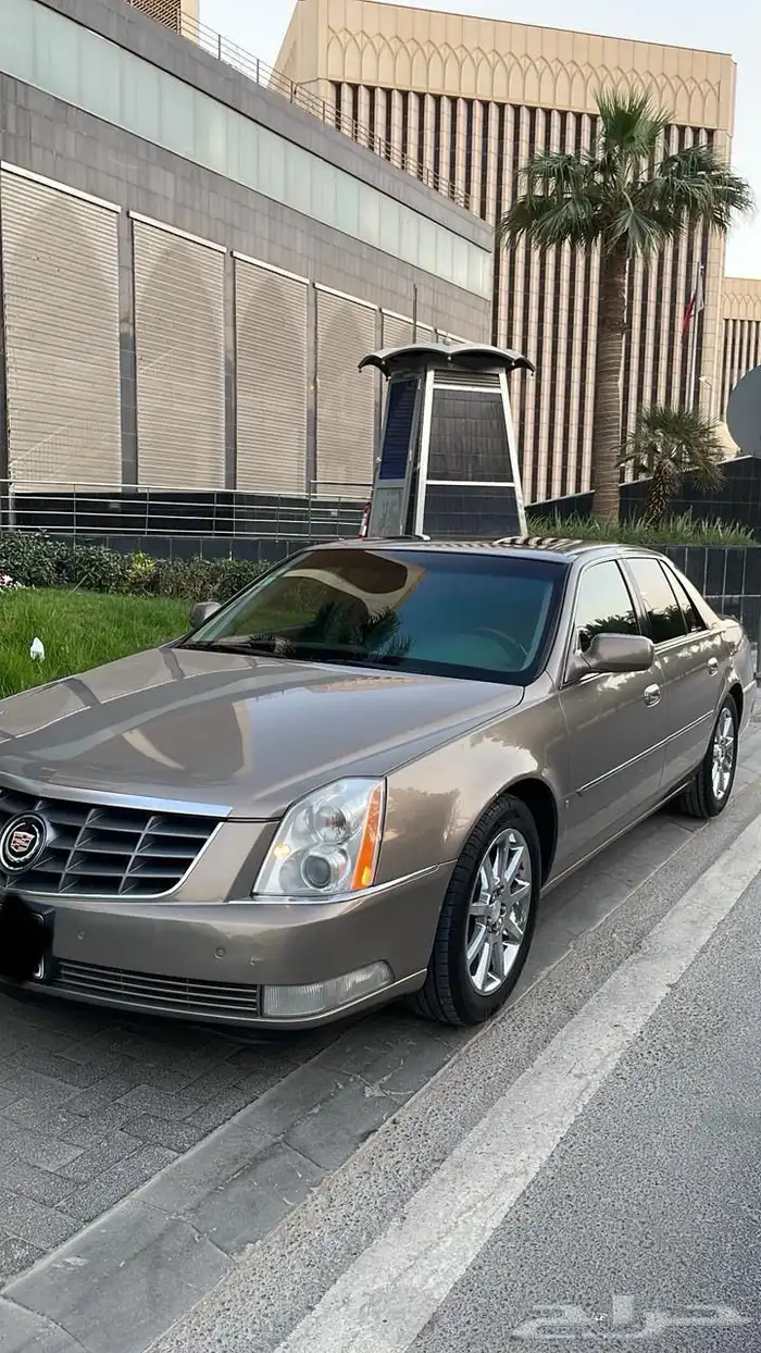 كاديلاك DTS 2006 18