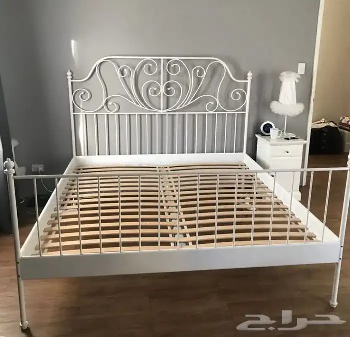 سرير ايكيا الواحد ب 350 عندي 2 0