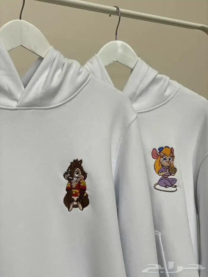 بلوفرات لك ولصديقتك   . 1