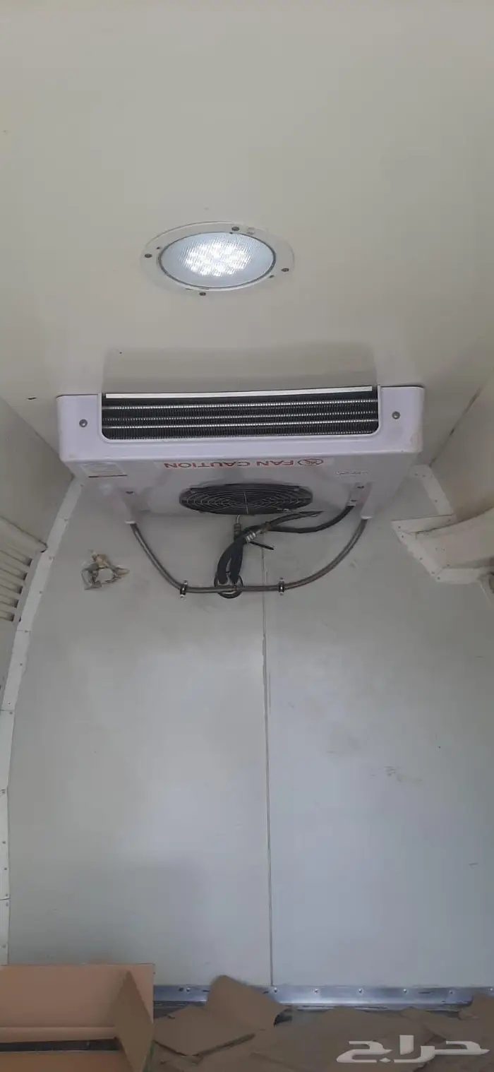 بيجو اكسبيرت يوجد فيها ثلاجة 8