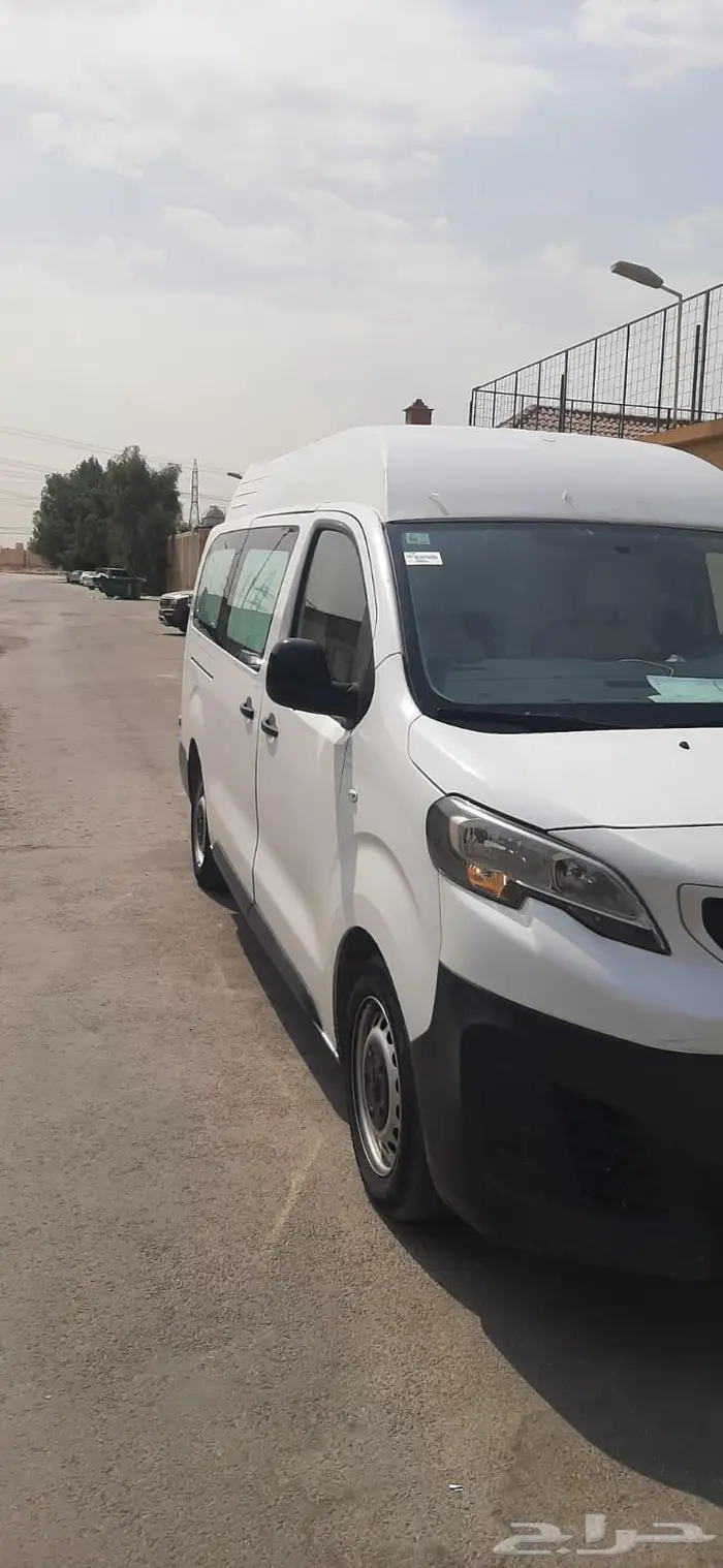 بيجو اكسبيرت يوجد فيها ثلاجة 7