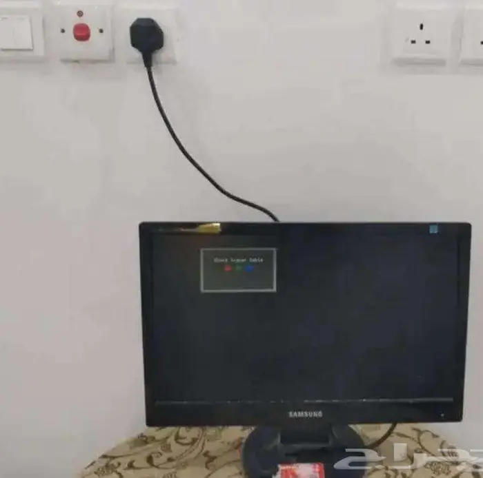 اثاث و طقم كنب مستعمل للبيع 0