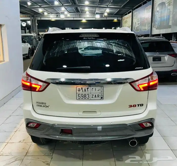 جيب ايسوزو Mux 2021 نص فل بحالة الوكالة 6