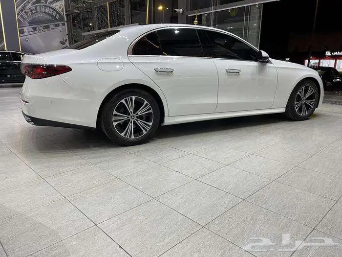 مرسيدس - اي 200 - E200 2024 4