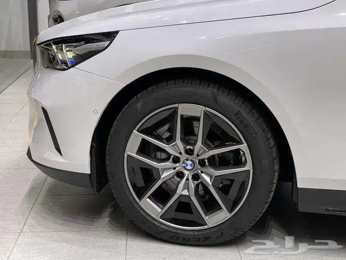 بي ام دبليو - الفئة الخامسة 520i - 2024 13