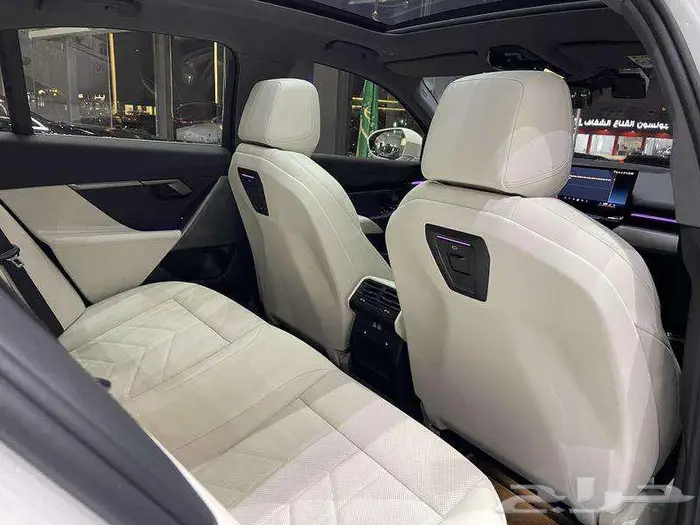 بي ام دبليو - الفئة الخامسة 520i - 2024 27