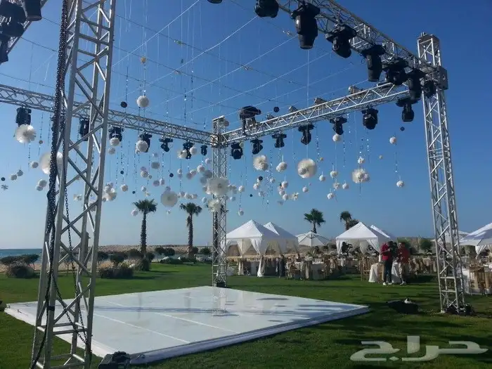 تاجير شاشات عملاقه وتنظيم معارض وموتمرات 0