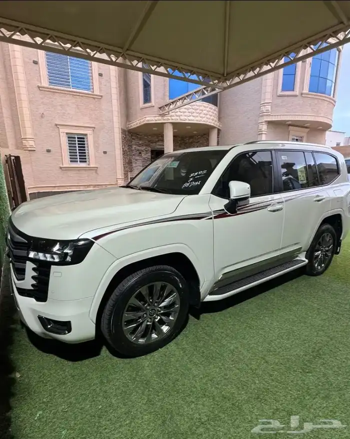 لاندكروزر 9