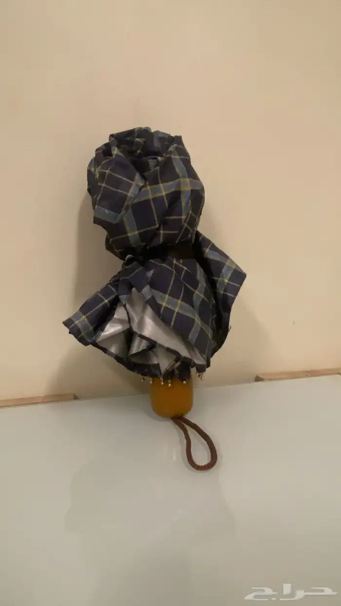 مظلة جميلة وانيقة للمطر والشمس 0