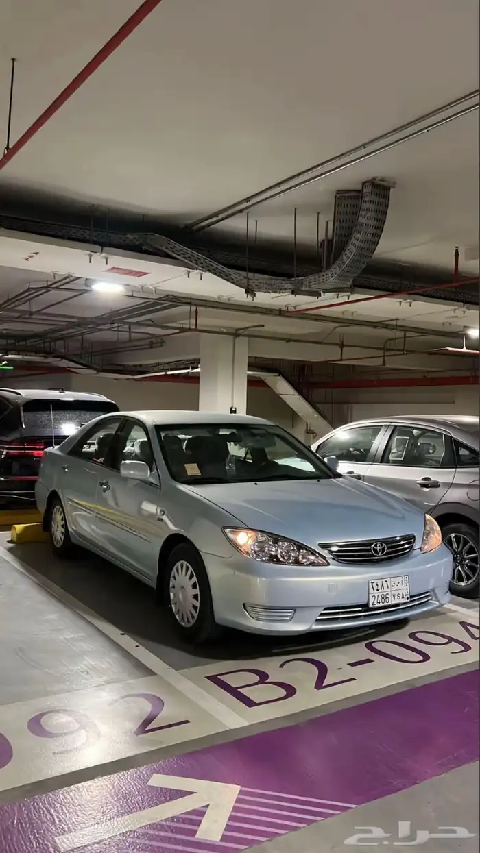 سلام عليكم ورحمة الله وبركاته اللي عنده كامري 2005 ولا ستة 0