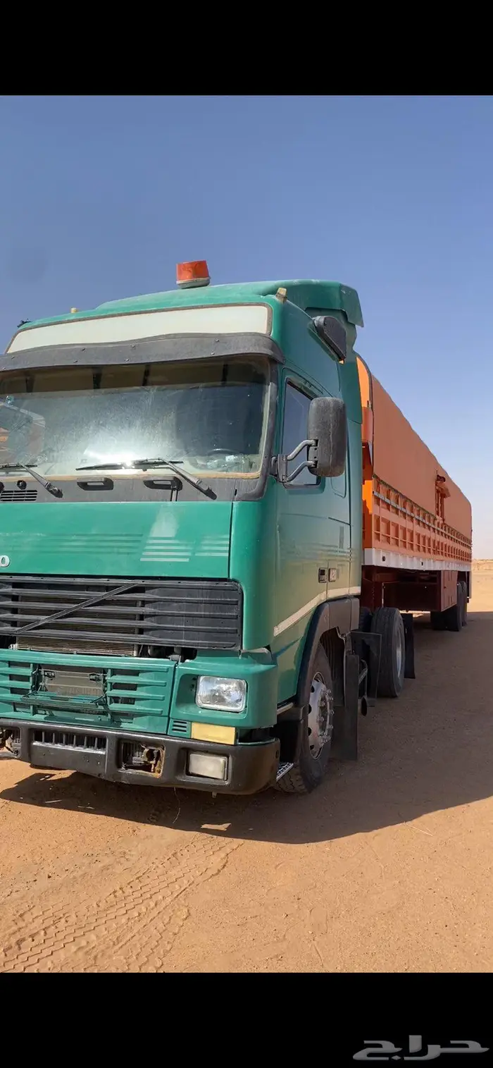 للبيع معدات بوكلين كبلكو وراس تريله وسطحه سيزو 3