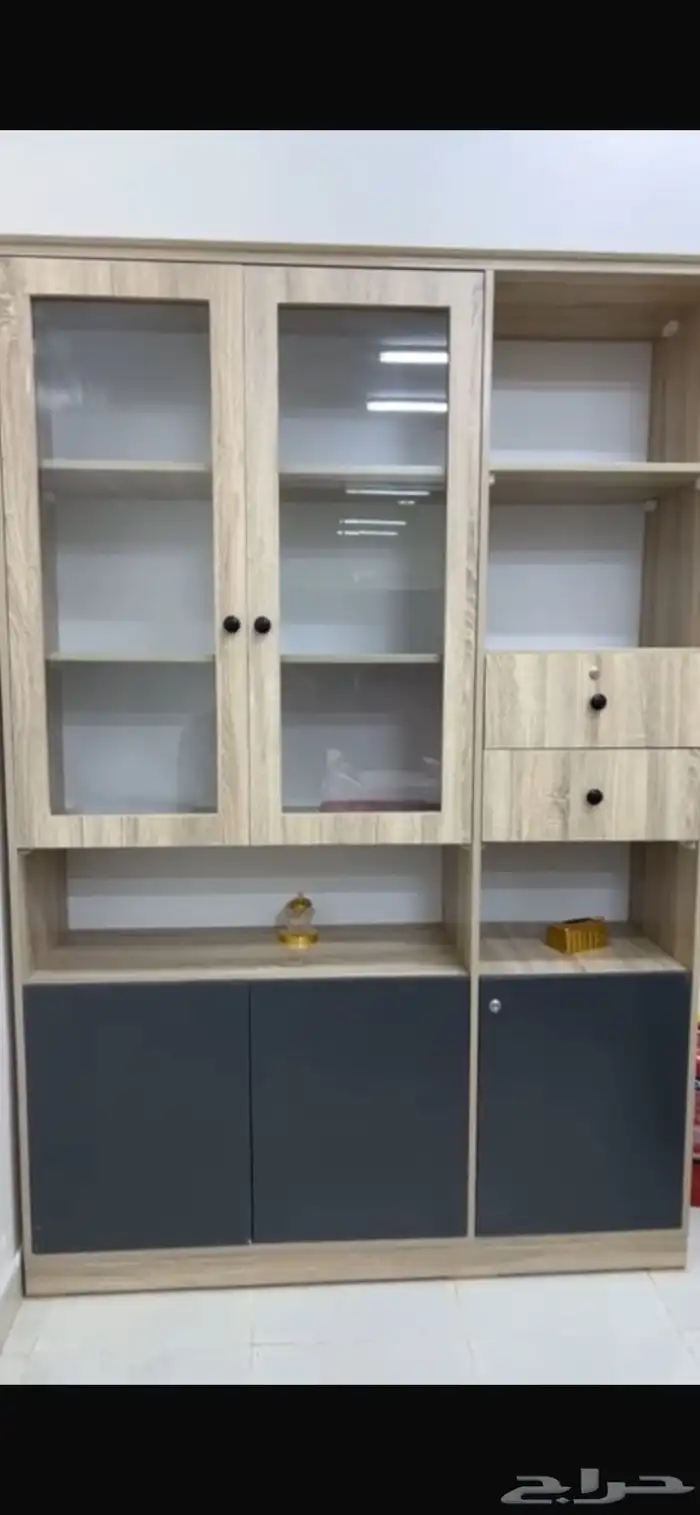 اثاث مكتب عقار 2