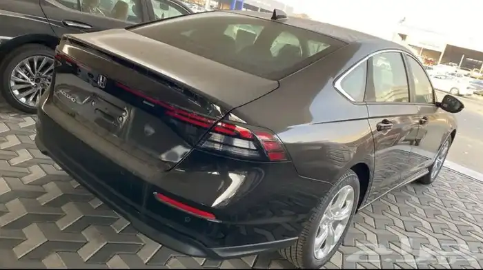 هوندا اكورد 2025 LX سعودي 2