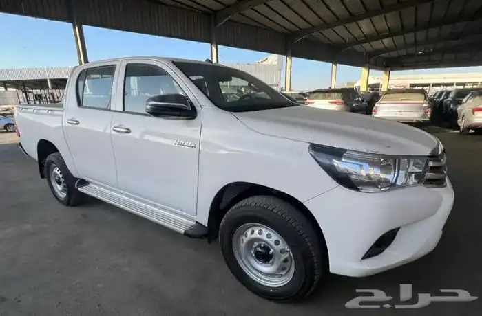 تويوتا هايلكس 2025 سلق بنزين بريمي 3