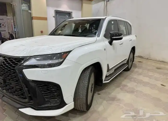 لكزس اف سبورت 2025 اف اقل سعر في سوق 2