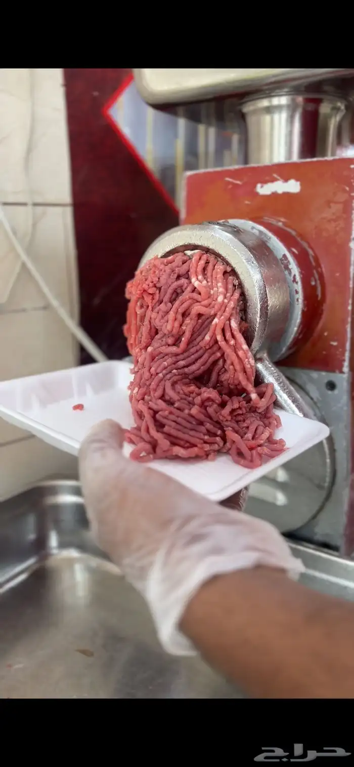 ملحمة الصالحة لأجود أنواع اللحوم المبردة بالحفر 1