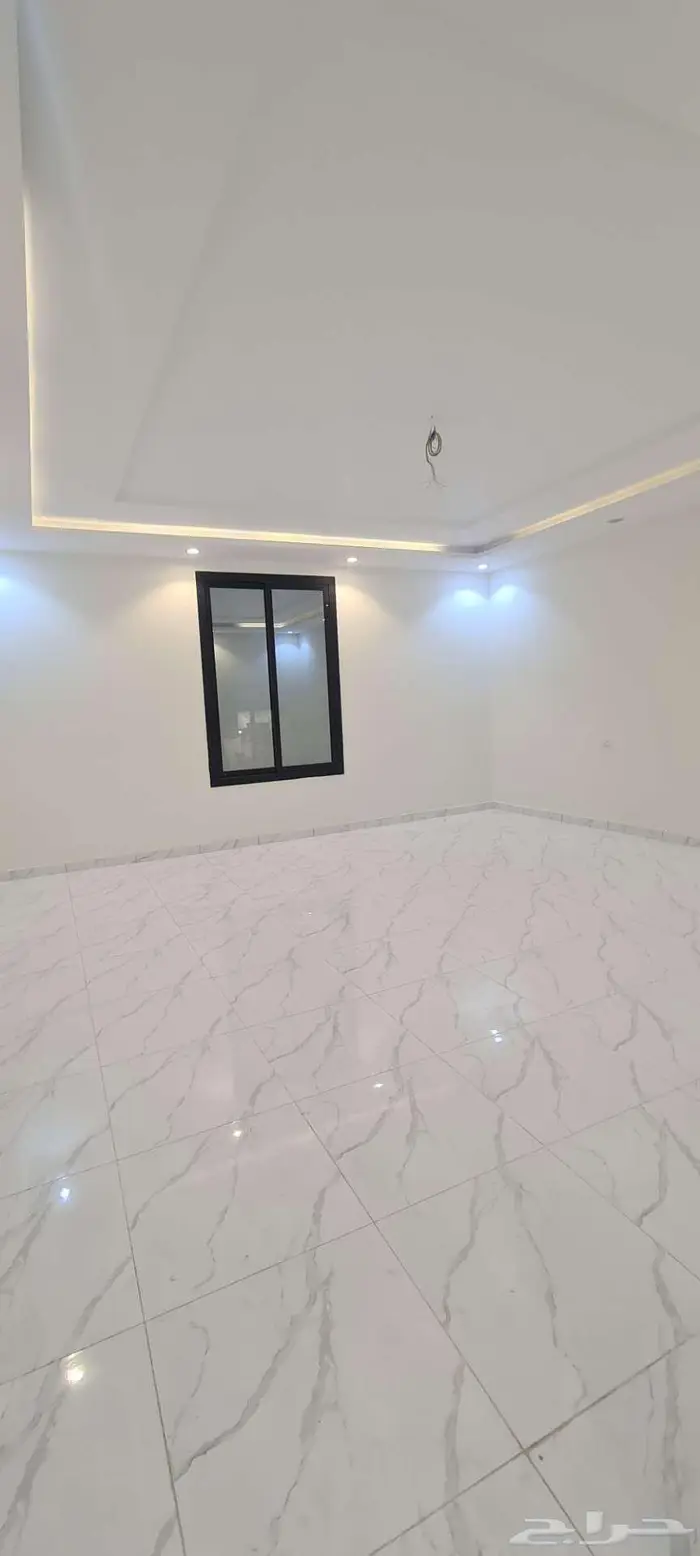 للبيع روف 5غرف جديد بحي الرايه جده ابرق الرغامه 0