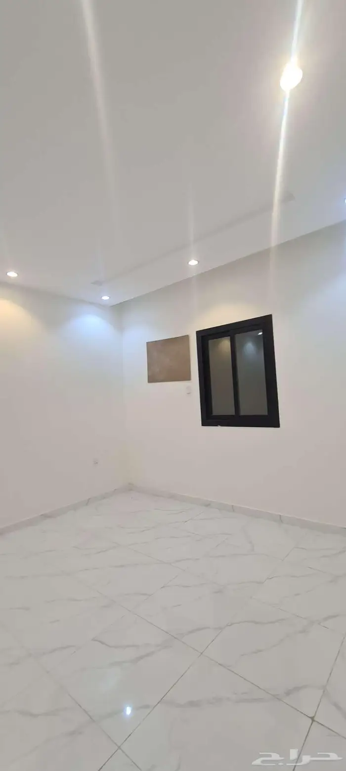 للبيع روف 5غرف جديد بحي الرايه جده ابرق الرغامه 6