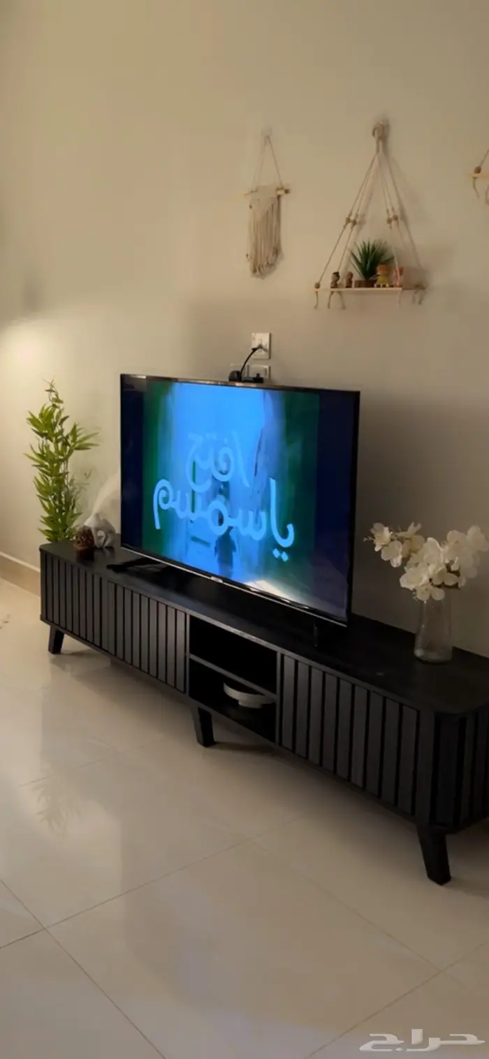 طاولة بلازما وكورنر كوفي وطاولة قهوة 0