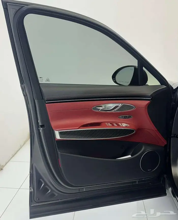 جنسس GV70 2022 35