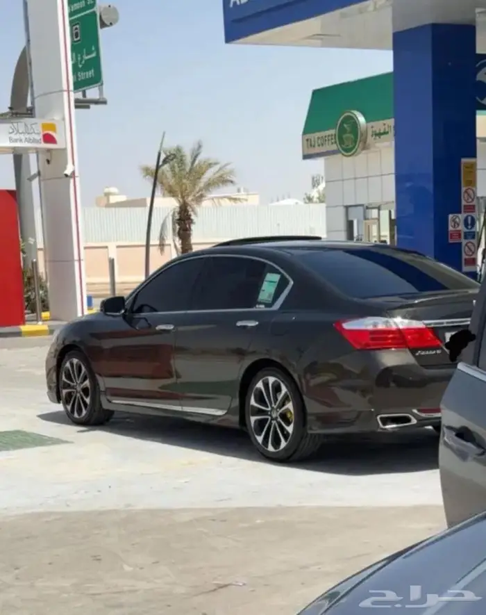 هوندا اكورد 1