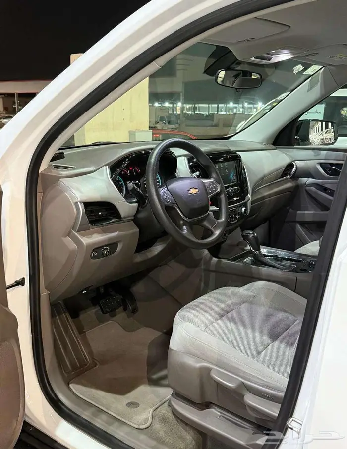 للبيع شيفرولية ترافرس 2018 دبل سعودي عداد قليل ( مخززنه ) 20