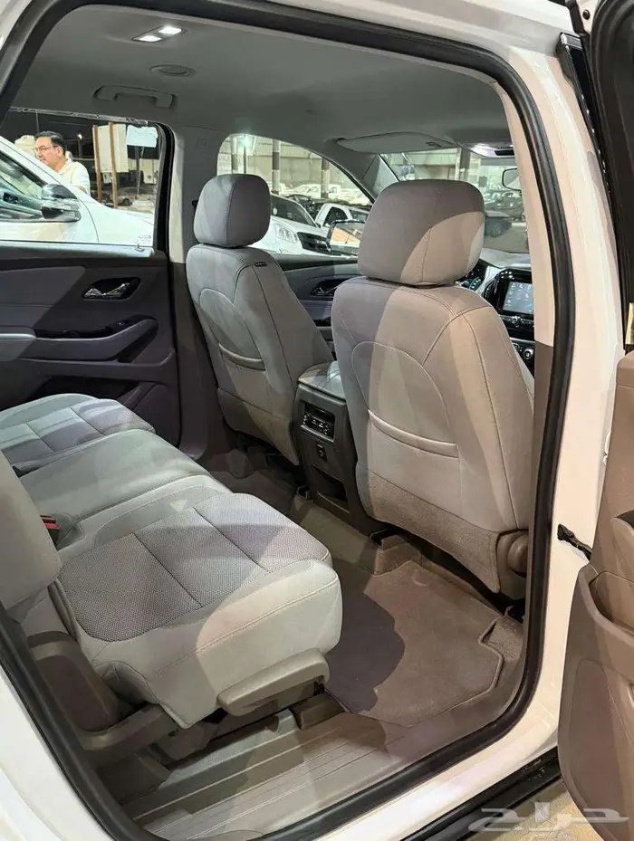 للبيع شيفرولية ترافرس 2018 دبل سعودي عداد قليل ( مخززنه ) 46