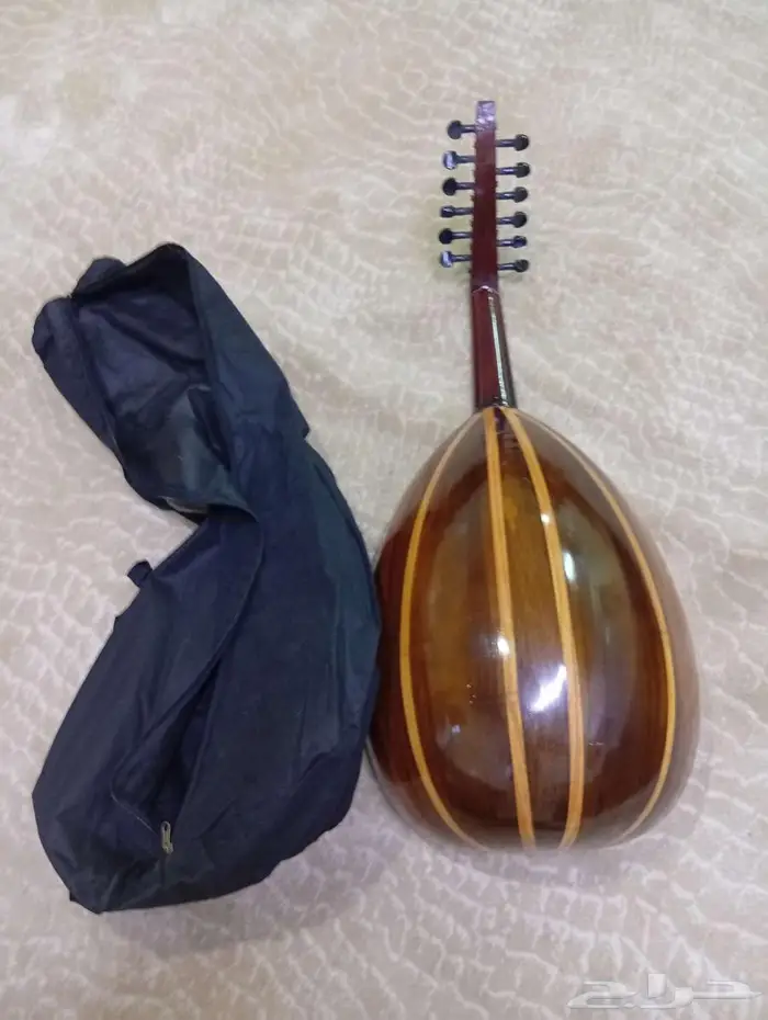 عود مصري شبه جديد 0