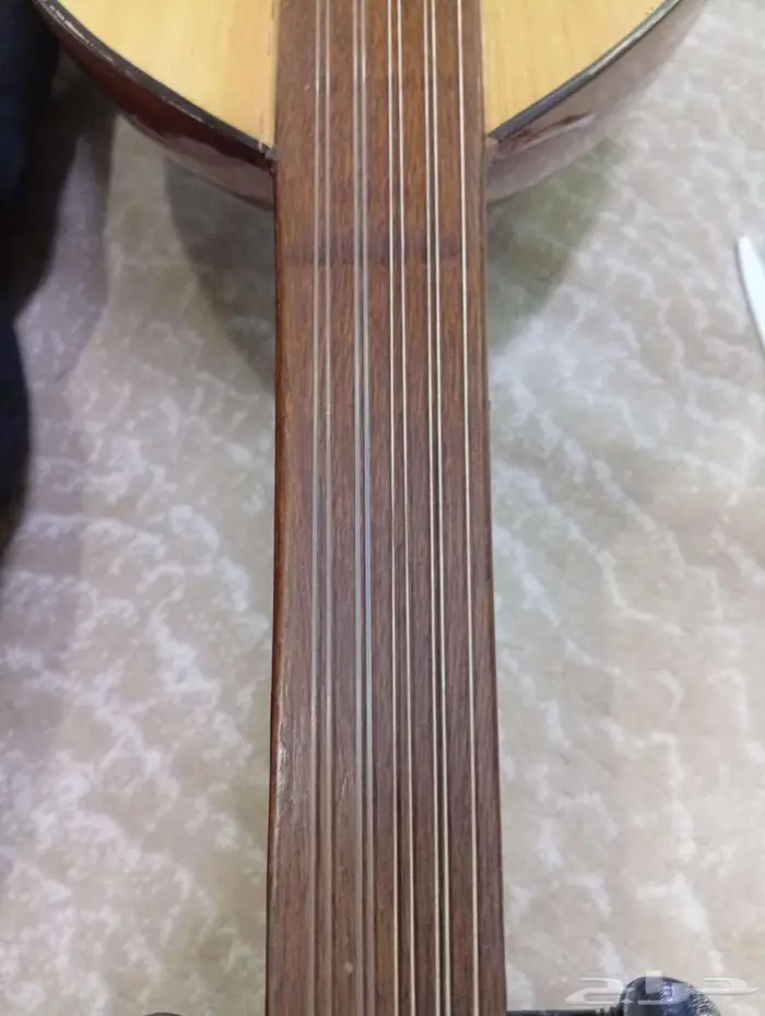 عود مصري شبه جديد 3