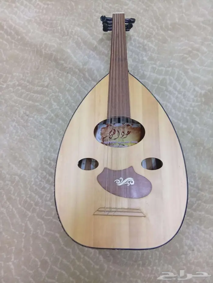عود مصري شبه جديد 8