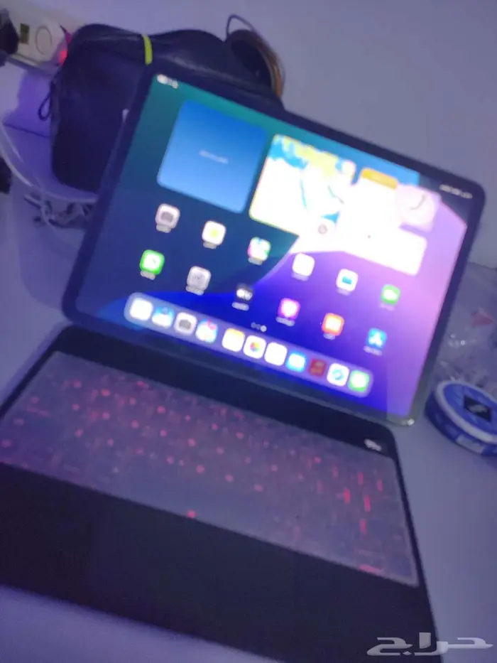 ايباد 11برو الجيل الثالث ذاكر 128 6