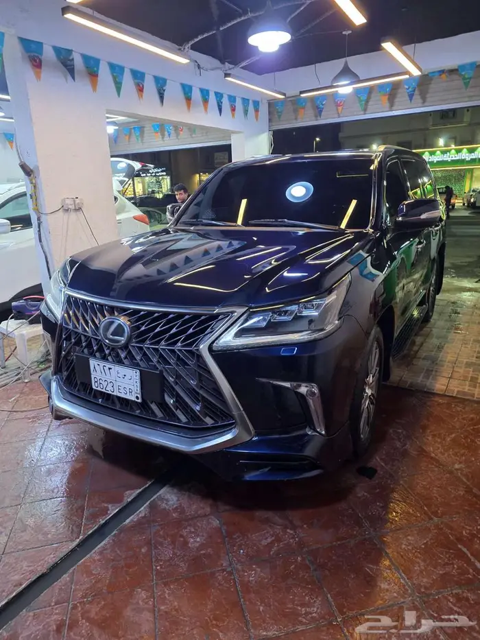 للبيع سياره لكزس 2016 نظيف جدا 2