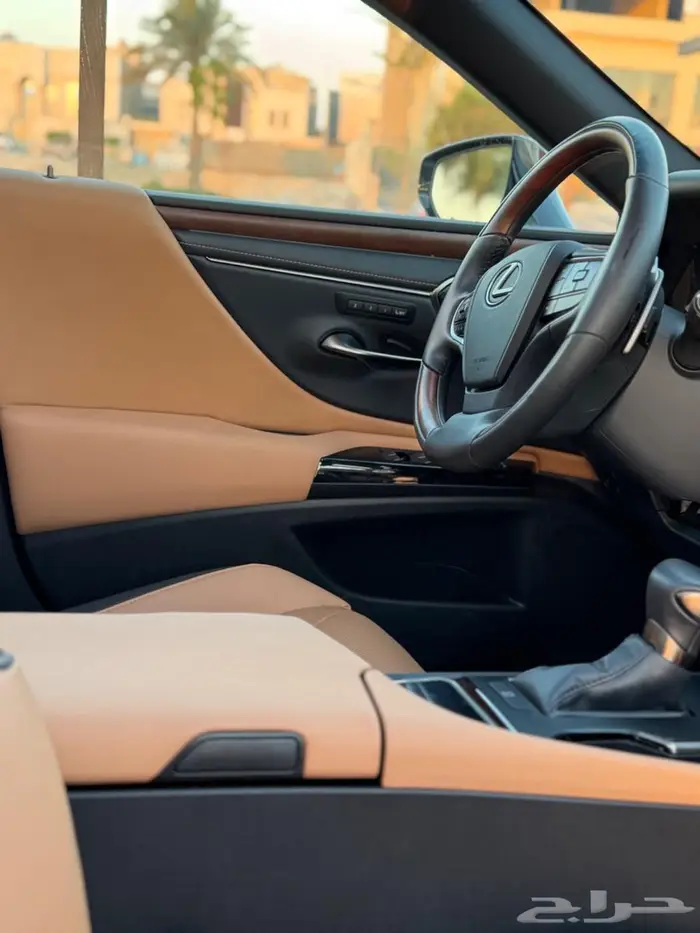 2023 Lexus es350 DD 1