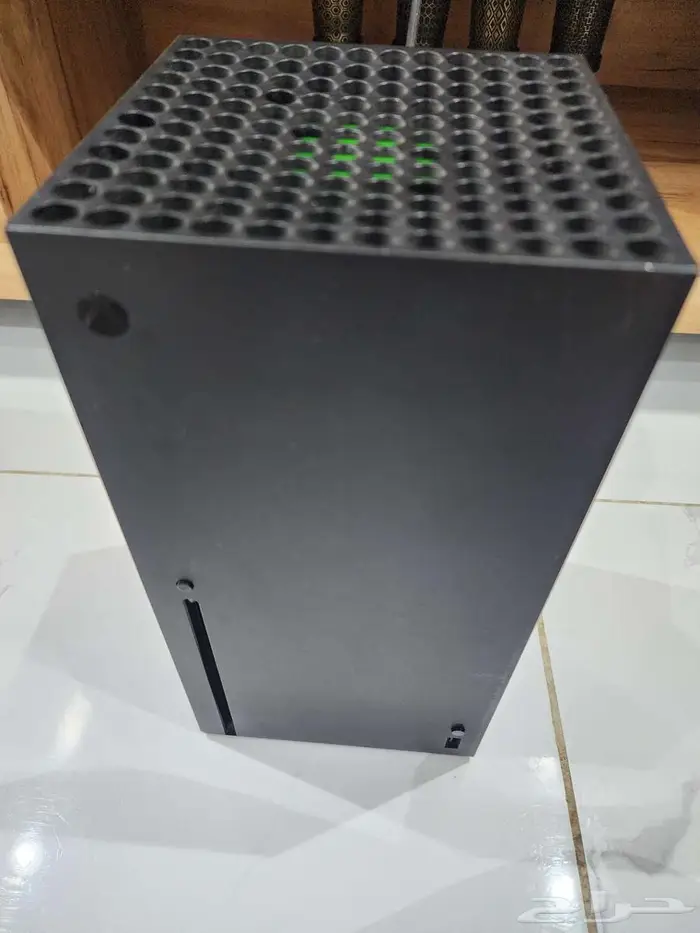 Xbox x للبيع قمة النظافة مستعجل 0