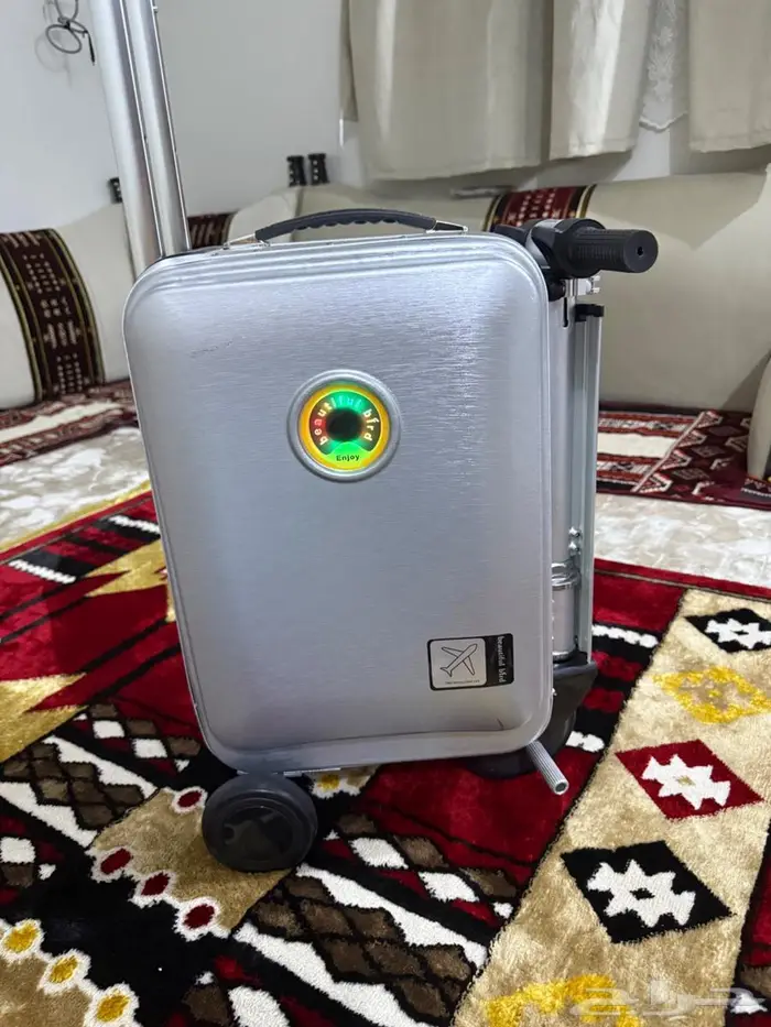 شنطه سفر إلكترونيه تتحول سكتو. 7