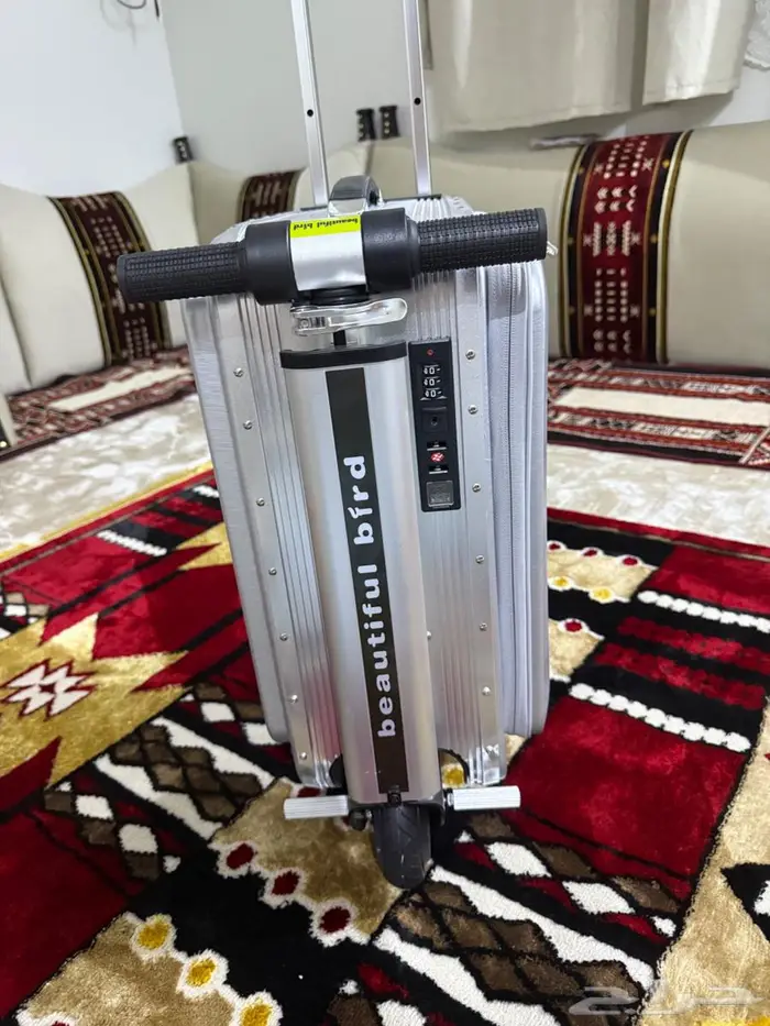 شنطه سفر إلكترونيه تتحول سكتو. 4