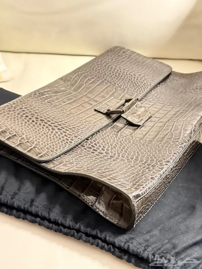شنطة فرزاتشي قطعه لن تتكرر اصلي جلد تمساح 7