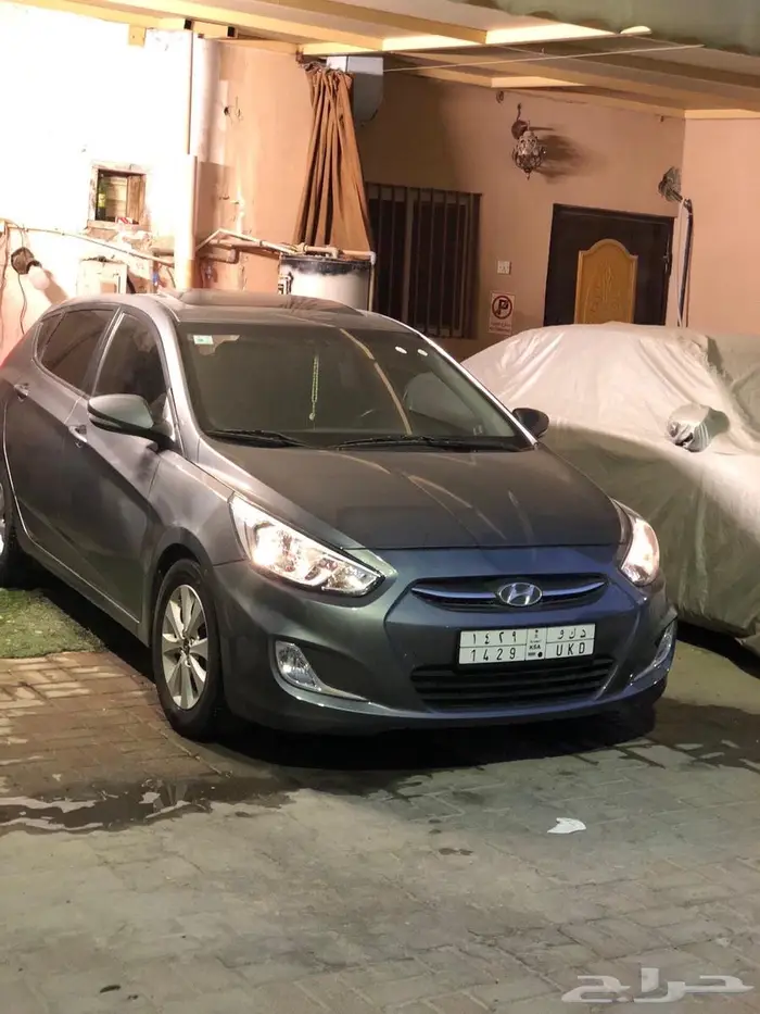 هونداي اكسنت ديزل هاتشباك 2016 للبيع او للبدل 0